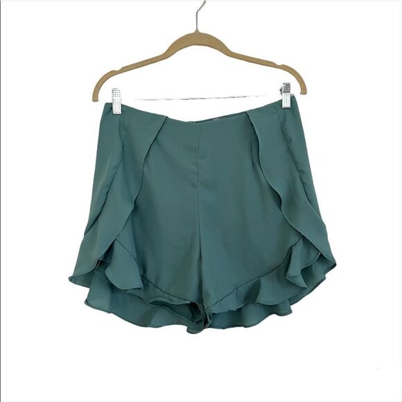 Charlotte Russe High Rise 3 Inch Ruffle Teal Blue Shorts Junior’s Size Large - Picture 1 of 12